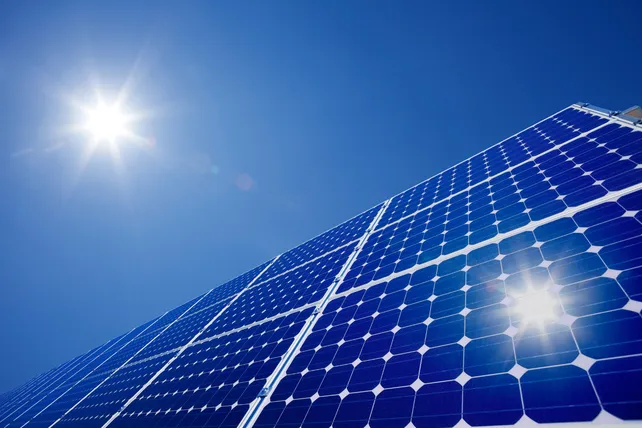 Commercial solar panels - image 13